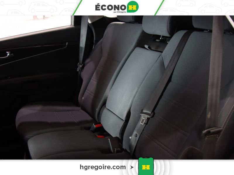 2016 Kia Sorento Silver Laval - photo #16