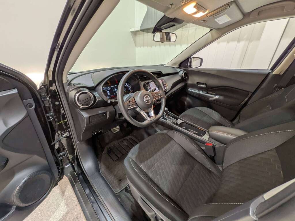 2024 Nissan Kicks SV FWD Black Val-David - photo #9