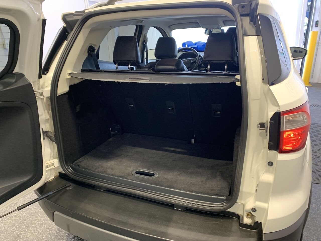 2018 Ford EcoSport TITANIUM White Châteauguay - photo #8
