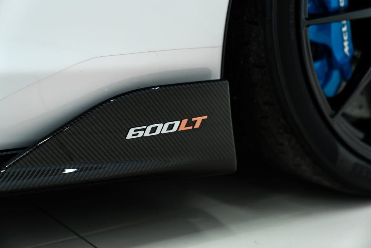 2019 McLaren 600LT White Saint-Eustache - photo #10
