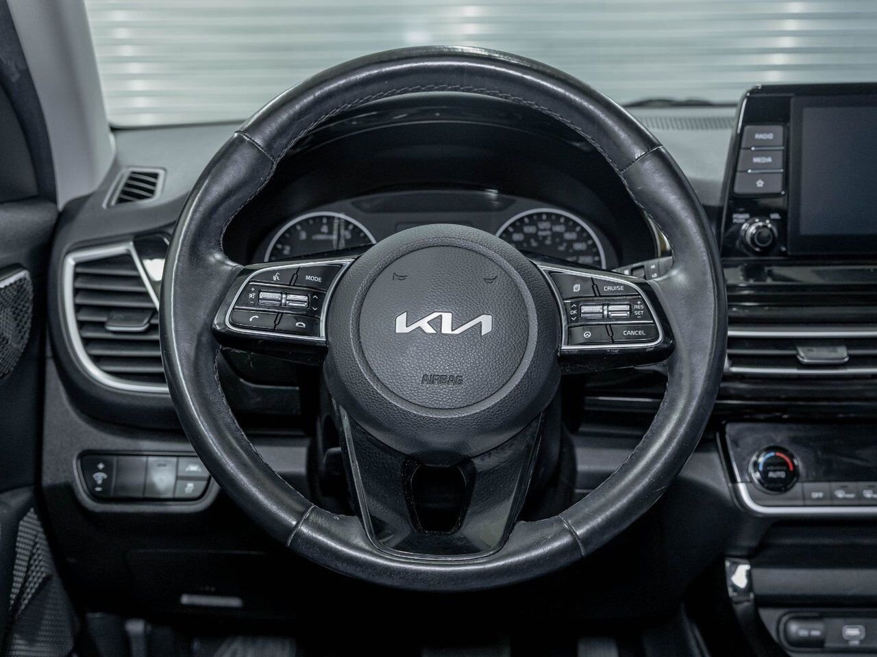 Kia Seltos EX PREMIUM AWD *TOIT* SIÈGES CHAUF CARPLAY ALERTES 2023 Bleu Saint-Jérôme - photo #14
