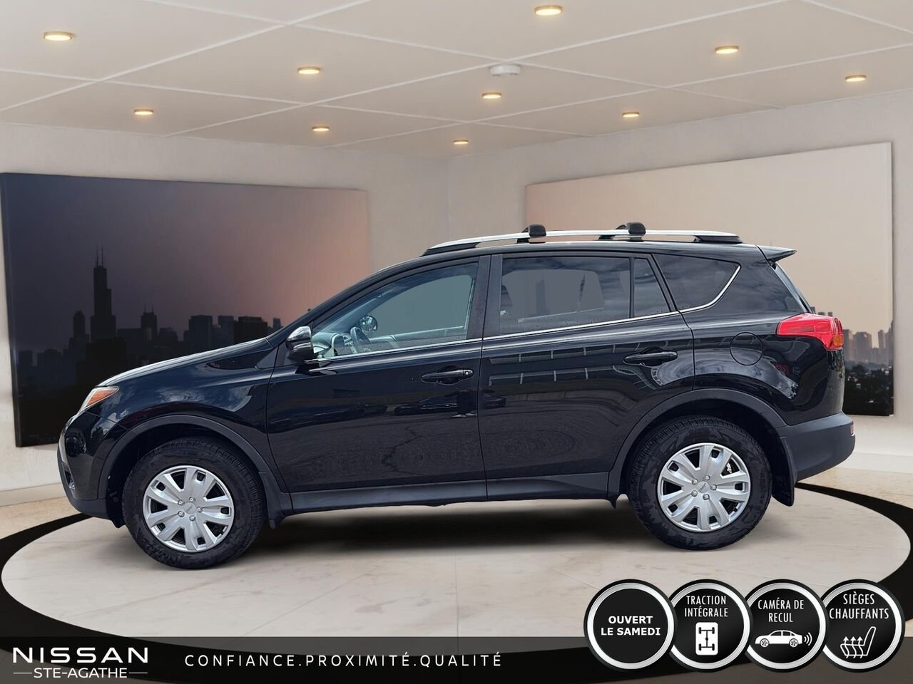 2015 Toyota RAV4 Black Ste-Agathe des Monts - photo #5