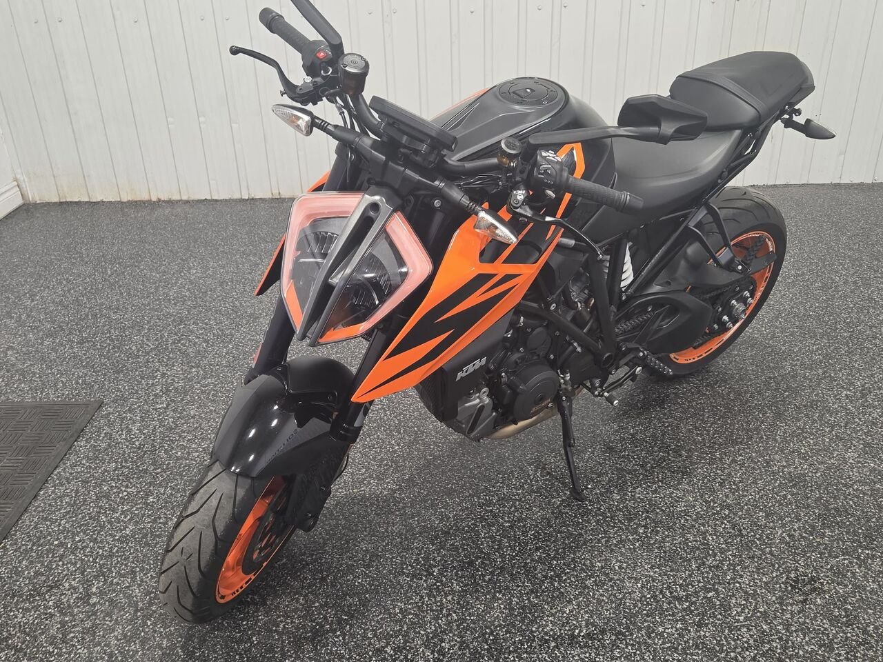 KTM SUPER DUKE1290 R 2019 Saint-Eustache - photo #0
