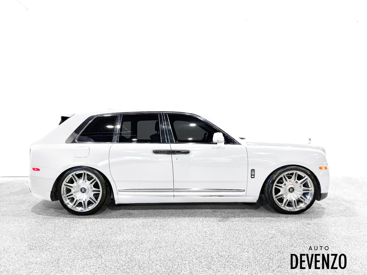 2023 Rolls-Royce Cullinan White Saint-Eustache - photo #1