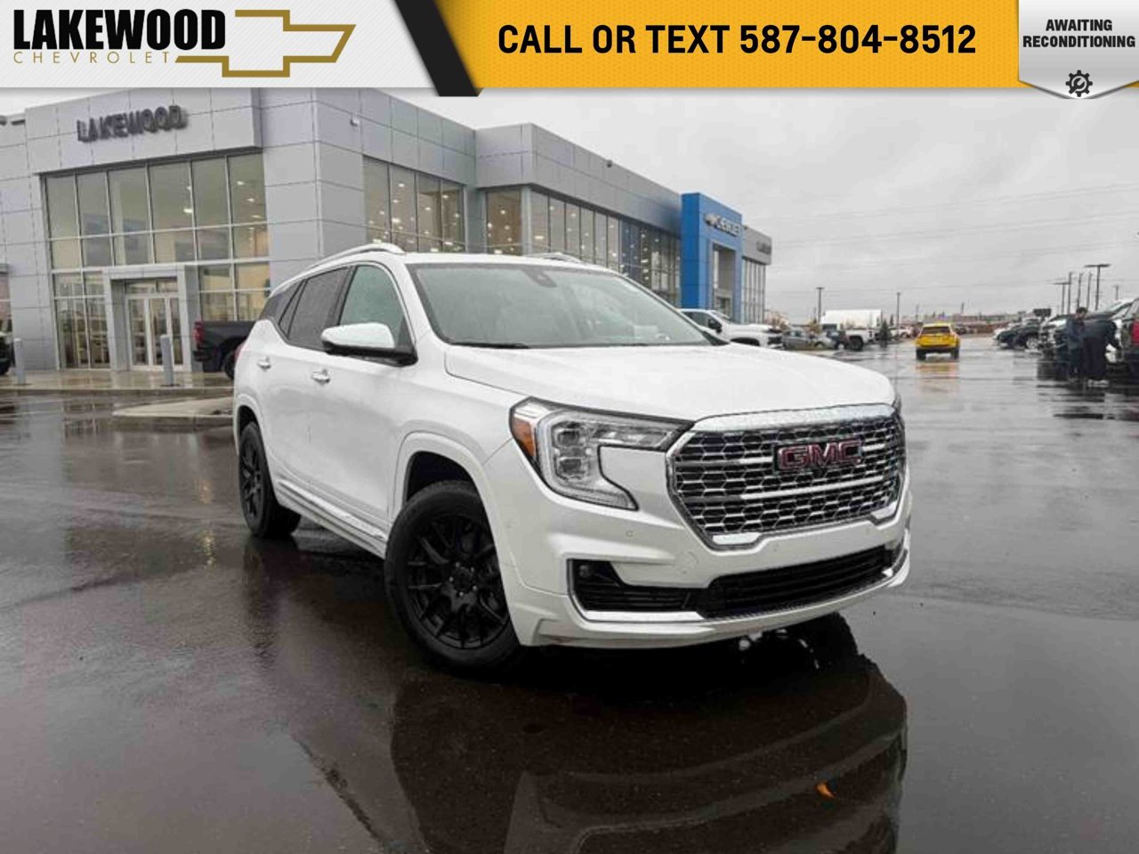 2022 GMC Terrain AWD 4dr Denali White Sherwood Park - photo #0