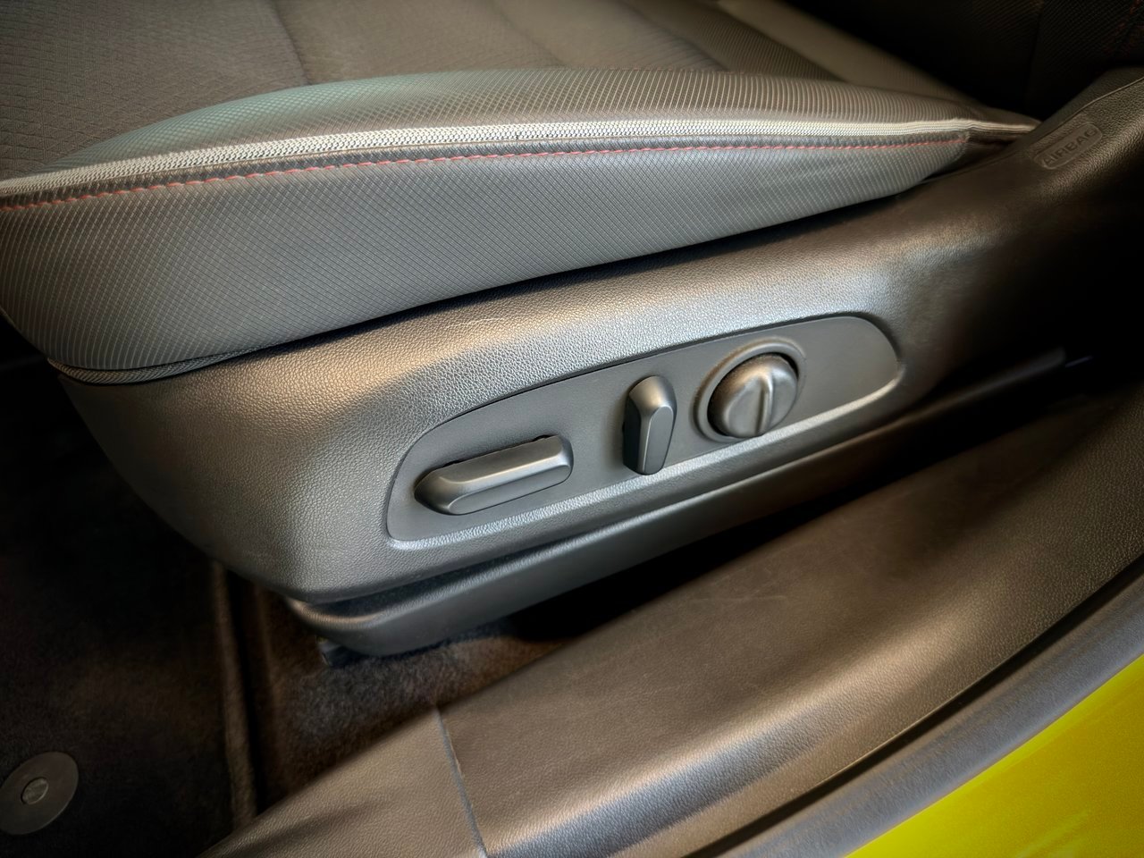 Chevrolet Trailblazer 2023 Jaune Notre-Dame-des-Prairies - photo #21