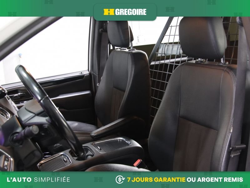 2020 Dodge GR Caravan White Laval - photo #19