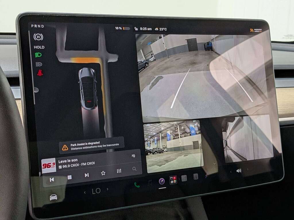 Tesla Model Y RWD 2023 Gris Val-David - photo #26