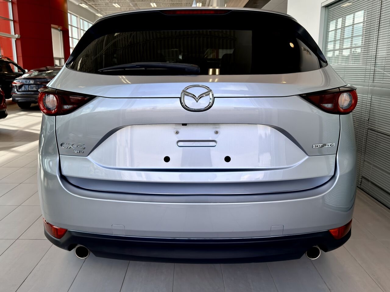 2020 Mazda CX-5 Silver Notre-Dame-des-Prairies - photo #6