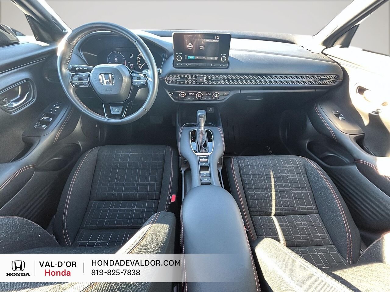 2025 Honda HR-V Sport AWD ALL BLACK GARANTIE PROLONGÉE Black Val-d'Or - photo #6