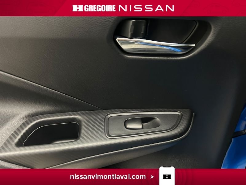 Nissan Versa 2024 Bleu Laval - photo #17