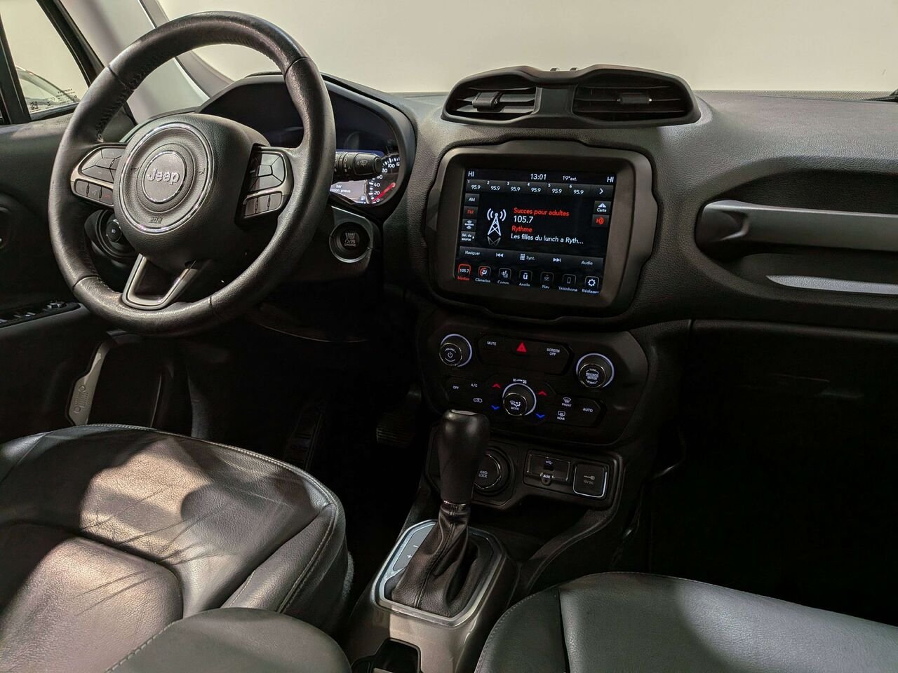 2019 Jeep Renegade Limited 4x4 Silver Val-David - photo #18