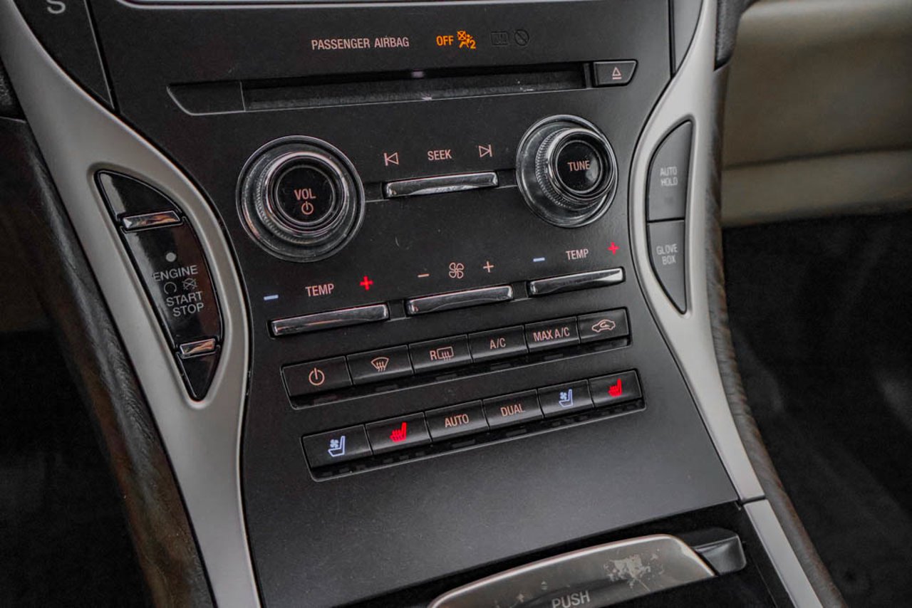 2020 Lincoln Nautilus Reserve AWD White Sherwood Park - photo #26