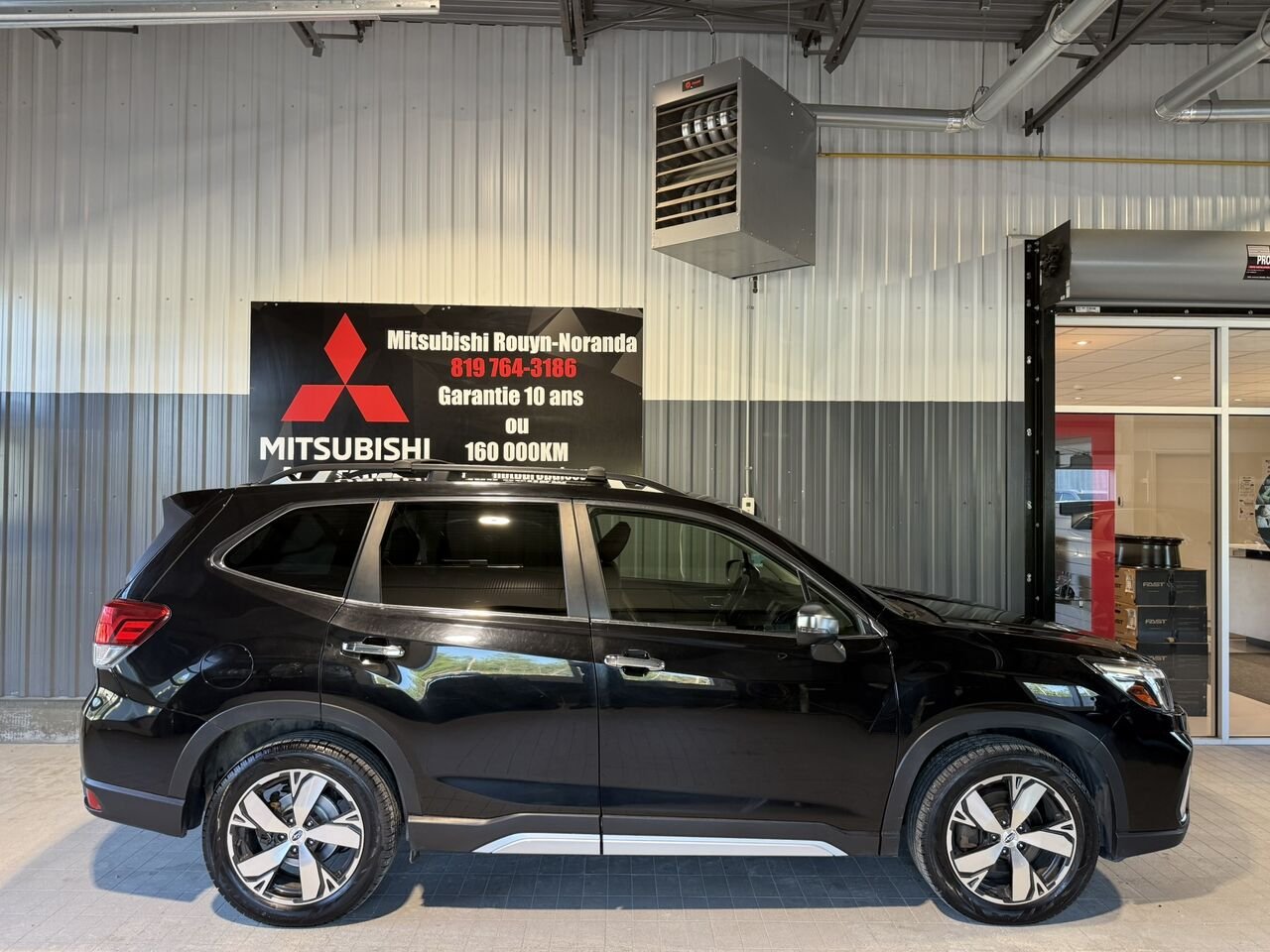 2019 Subaru Forester Black Rouyn-Noranda - photo #3