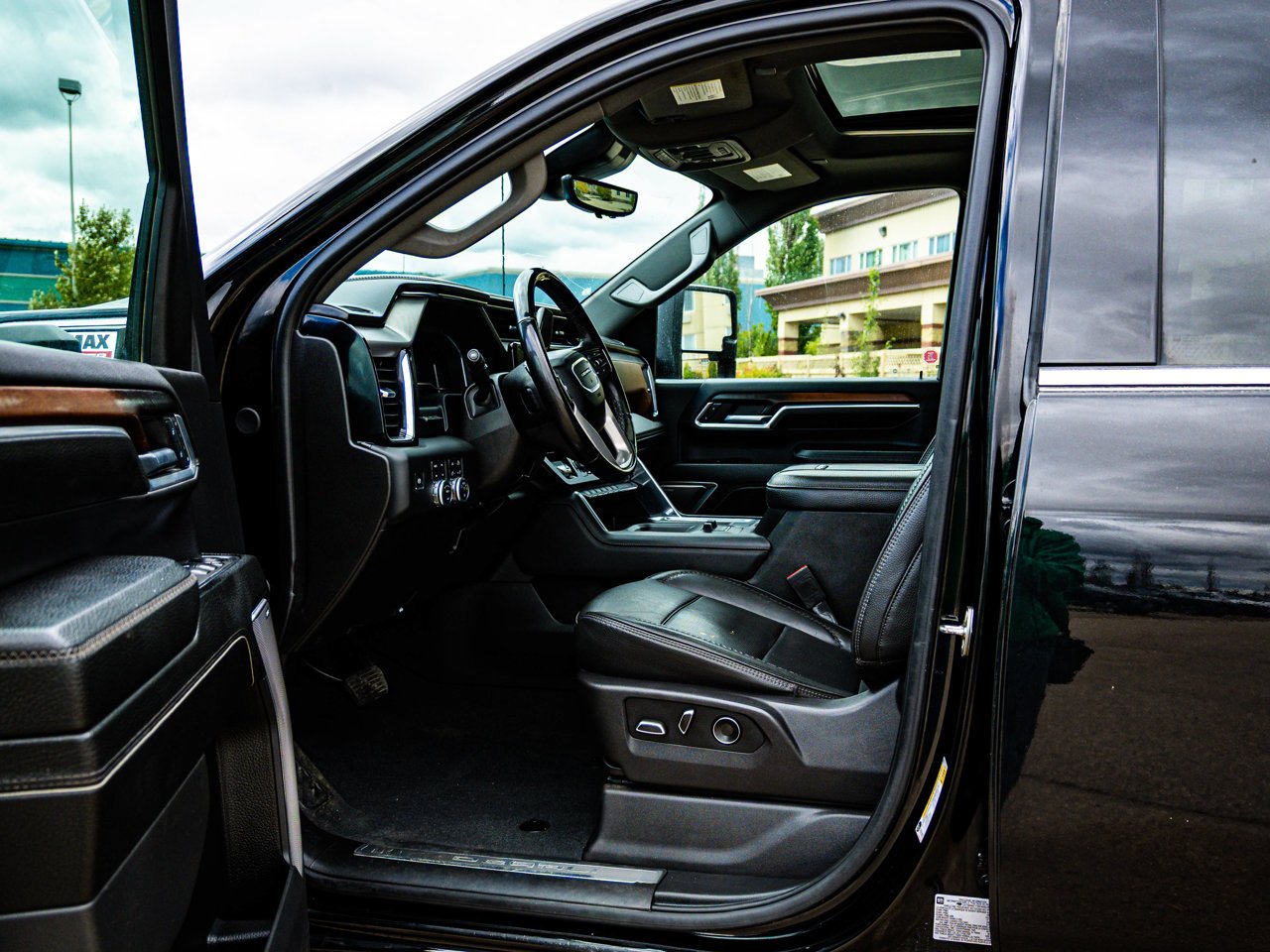 2024 GMC Sierra 3500HD 4WD Crew Cab 159 Denali Black Sherwood Park - photo #17