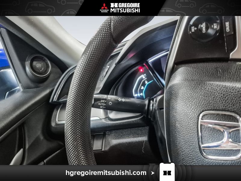 Honda Civic 2018 Bleu Blainville - photo #17