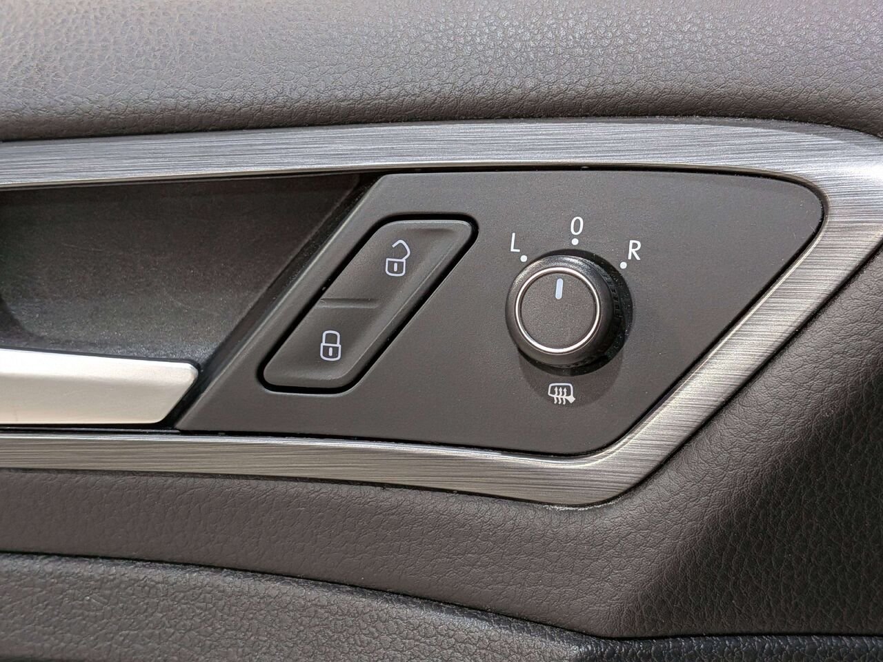 Volkswagen Golf Comfortline 5-door Auto 2019 Noir Val-David - photo #28