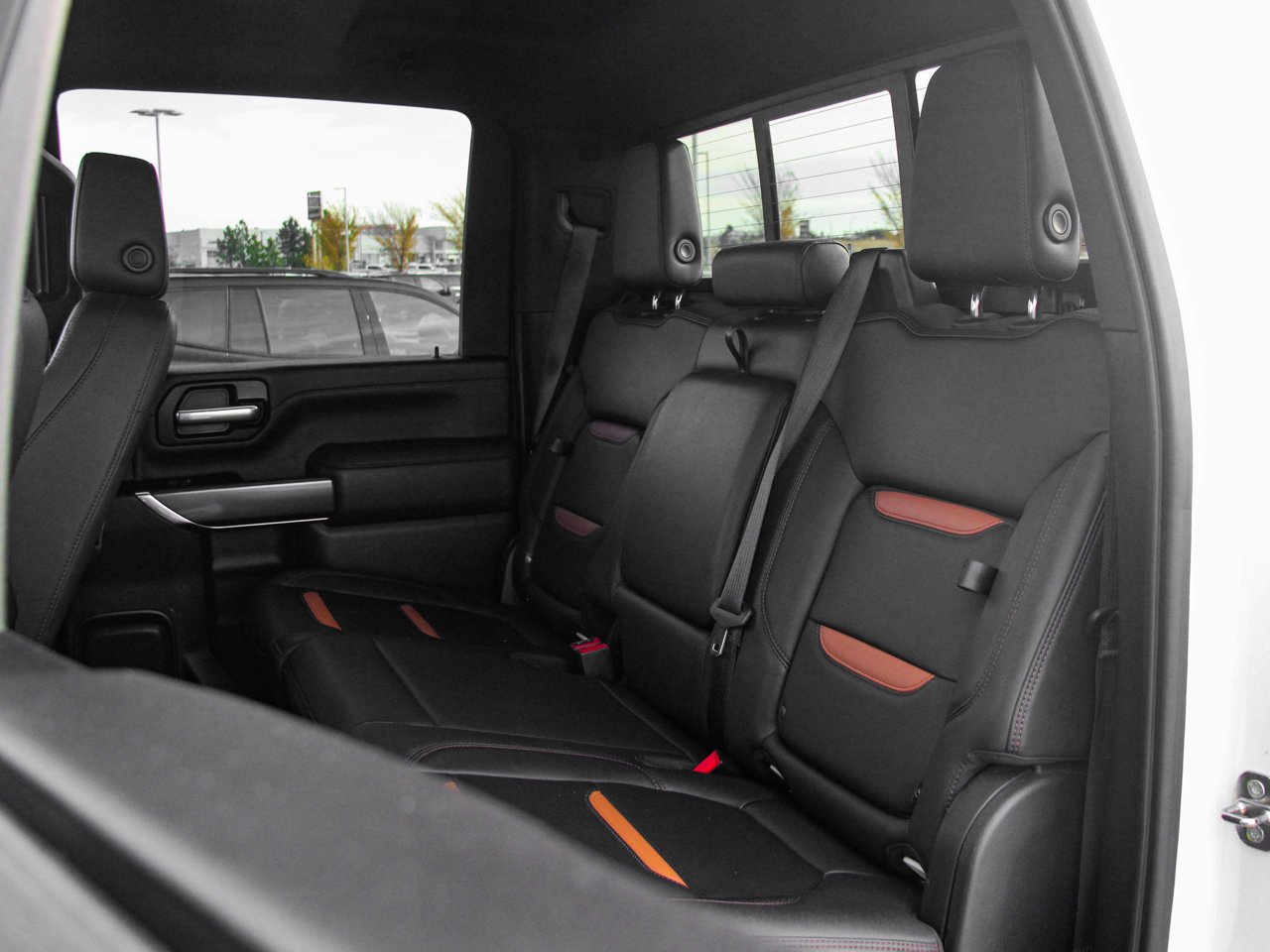 2022 GMC Sierra 3500HD 4WD Crew Cab 159 AT4 White Sherwood Park - photo #32