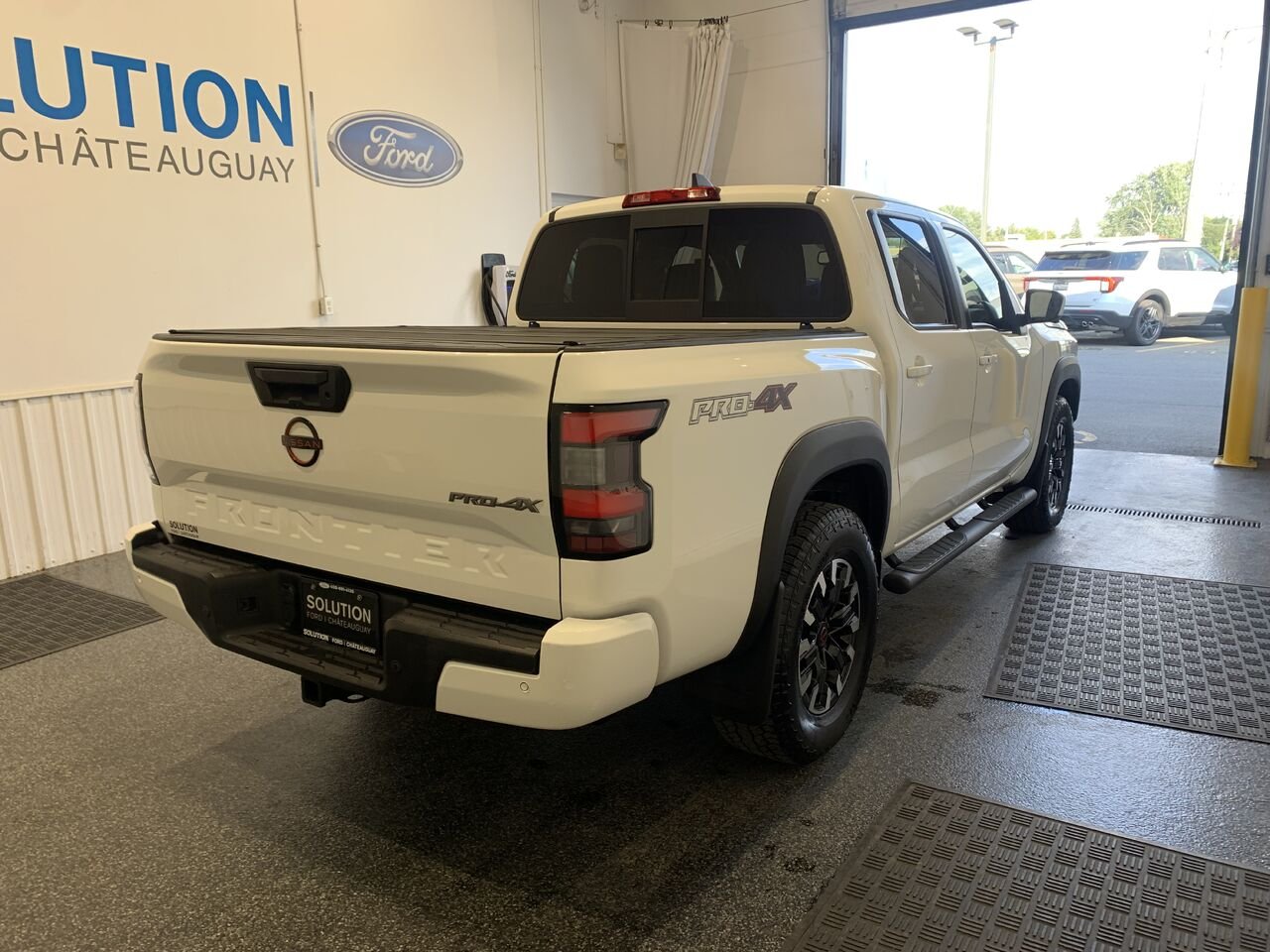 Nissan Frontier PRO-4X cabine double caisse standard 4x4 2022 Blanc Châteauguay - photo #8