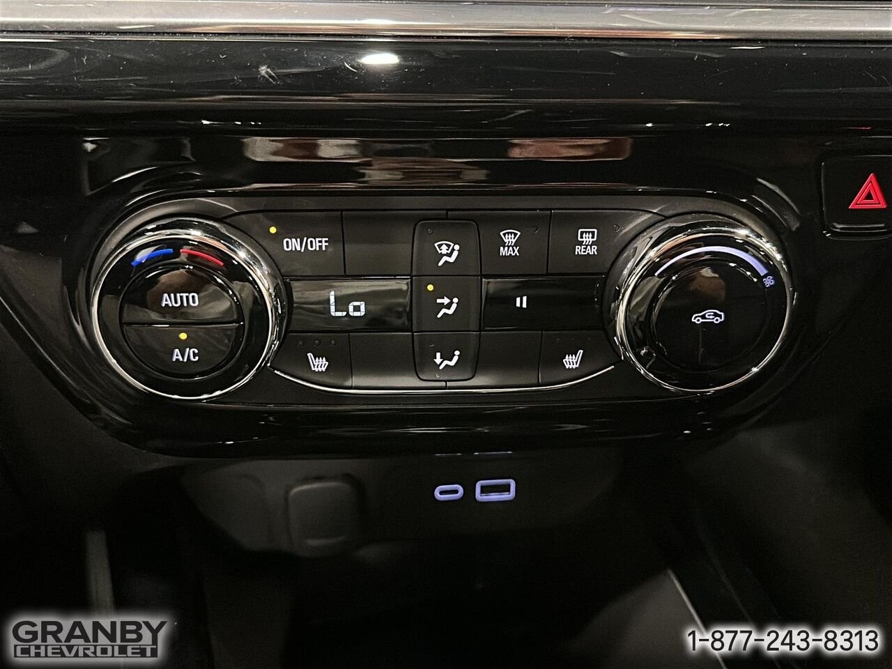 2025 Chevrolet Trax 2RS | 27-0083A Black Granby - photo #17
