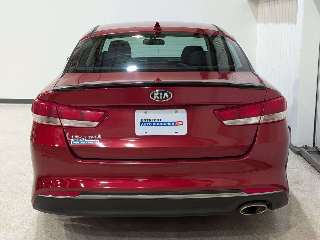 2018 Kia Optima LX Auto Red Val-David - photo #5