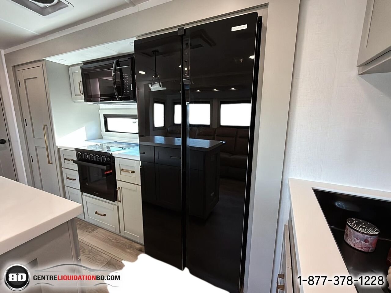 BRINKLEY Z295 | ACCOMODATION 2025 Blanc Granby - photo #18