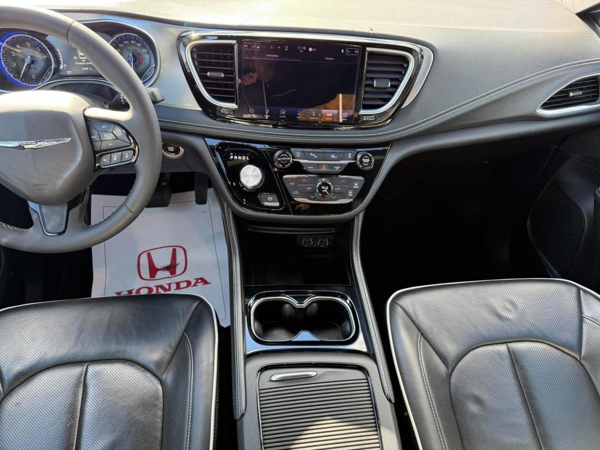 2025 Chrysler Pacifica Blue  - photo #12