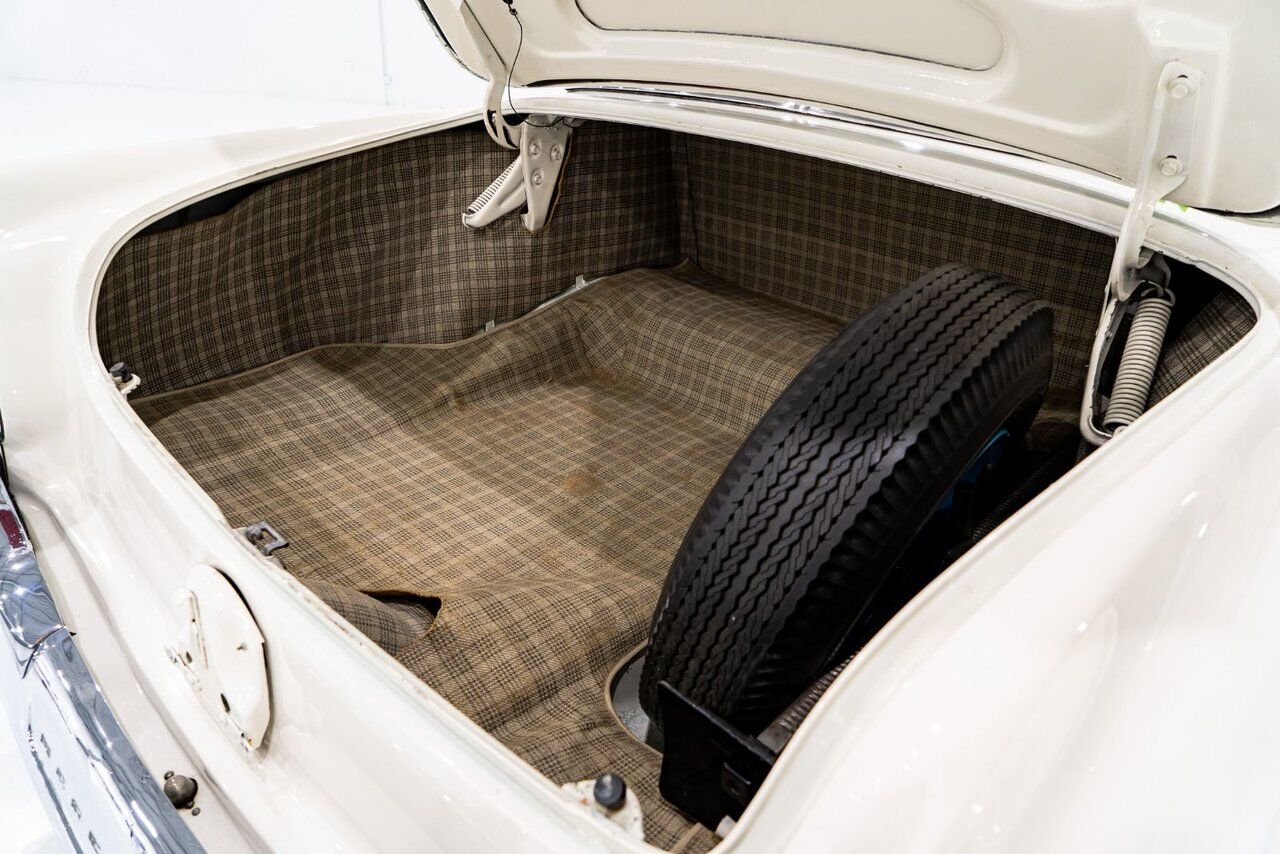 Mercury Monterey **PRIX EN USD** Beautifully presented from former restoration 1956 Blanc Montréal - photo #23