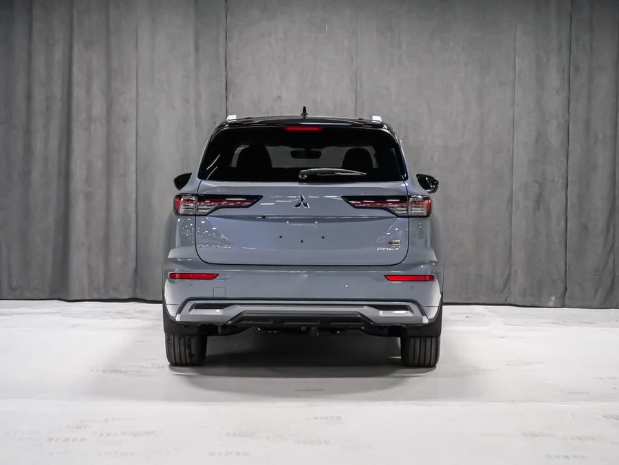 2026 Mitsubishi Outlander Plug-In Hybrid GT Moonstone Grey Premium Finish