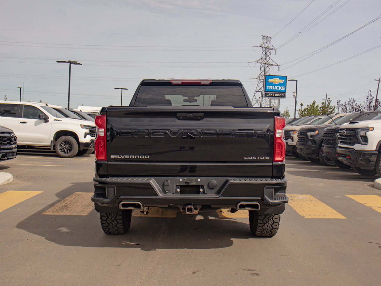 2021 Chevrolet Silverado 1500 4WD Crew Cab 147 Custom Trail Boss Black Sherwood Park - photo #8