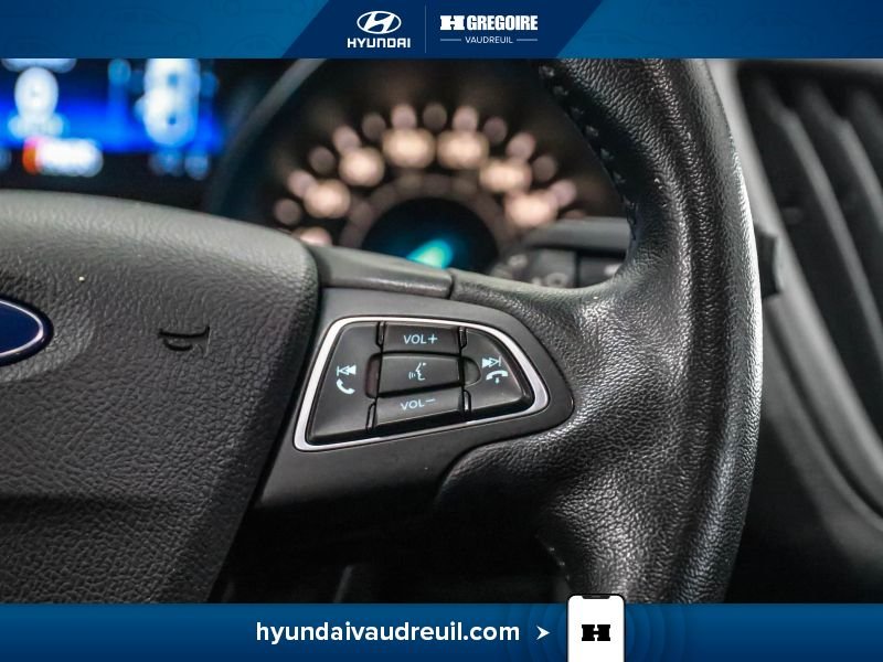 2019 Ford Escape Black Laval - photo #23