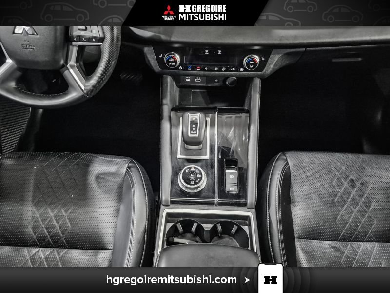 2024 Mitsubishi Outlander Grey Blainville - photo #25
