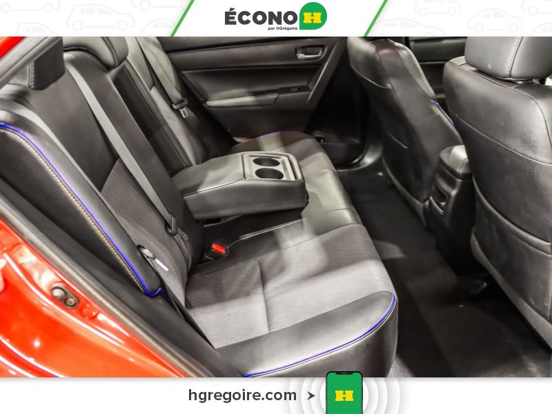 2018 Toyota Corolla Red Blainville - photo #26