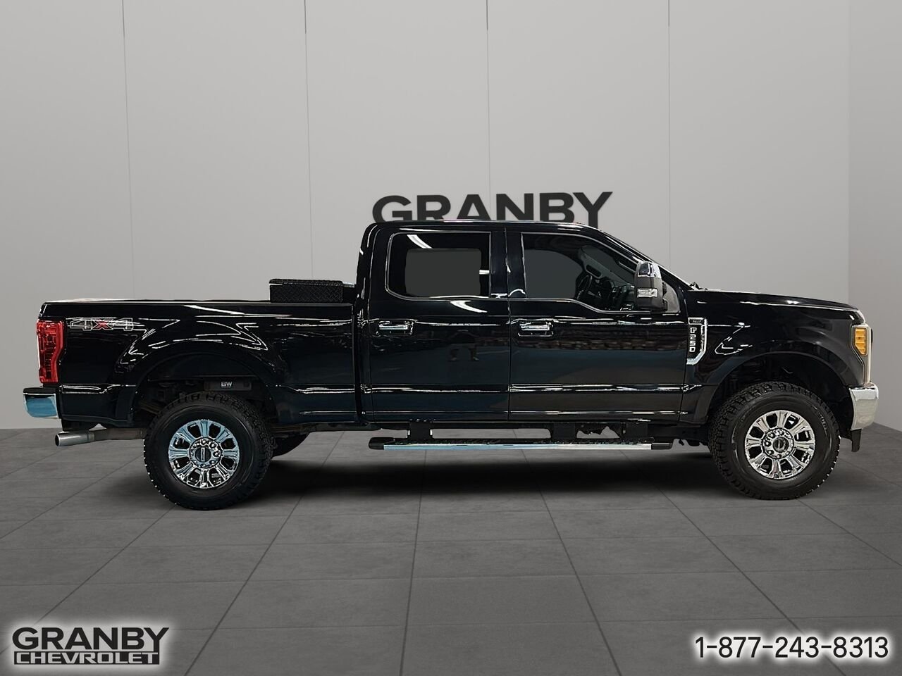 Ford Super Duty F-250 SRW XL cabine 6 places 4RM 160 po | 26-0618B 2017 Noir Granby - photo #3