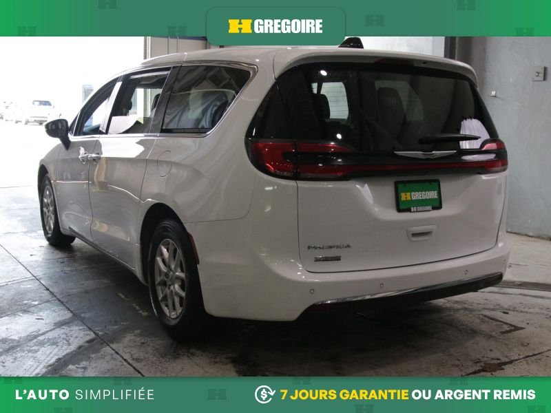 2023 Chrysler Pacifica White Blainville - photo #52