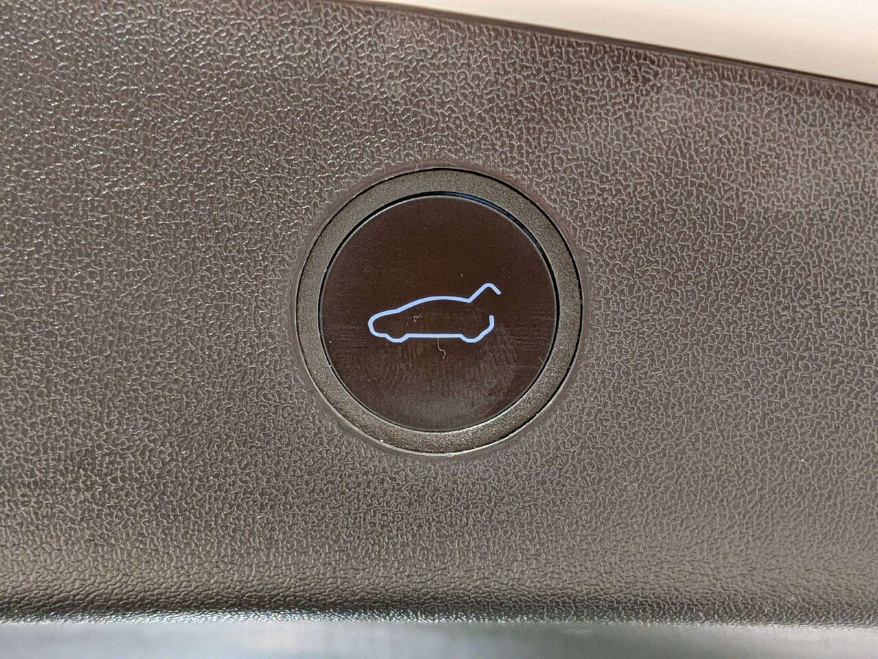 2023 Tesla Model 3 RWD White Val-David - photo #9
