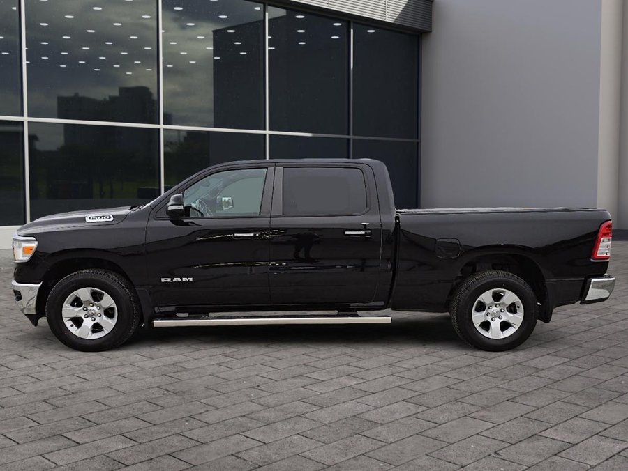 RAM 1500 Big Horn cabine d'équipe 4x4 caisse de 6 pi 4 po 2019 Noir