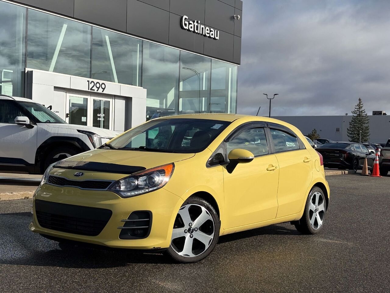 2016 Kia Rio Yellow Gatineau - photo #8