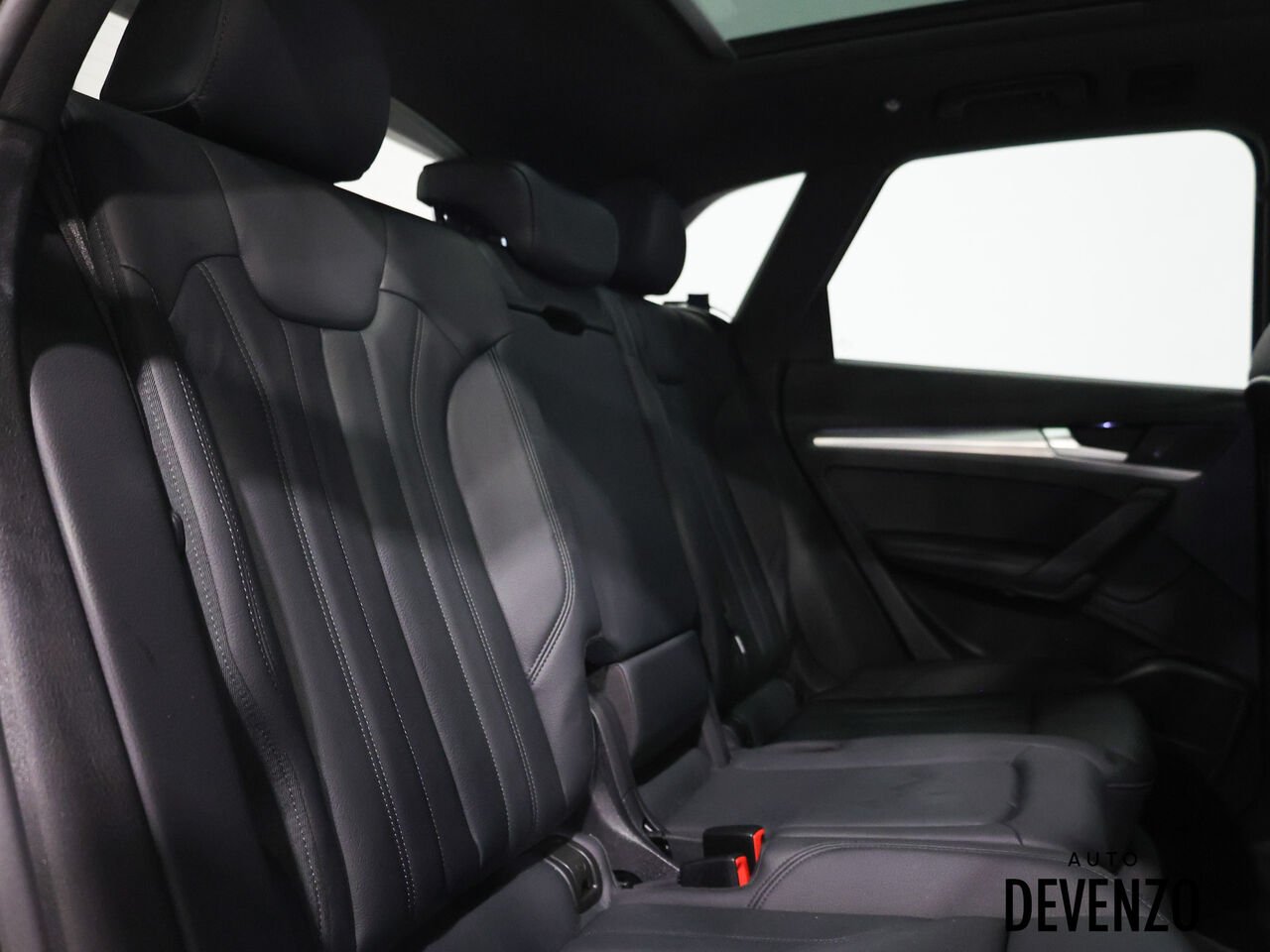 2020 Audi Q5 White Saint-Eustache - photo #8