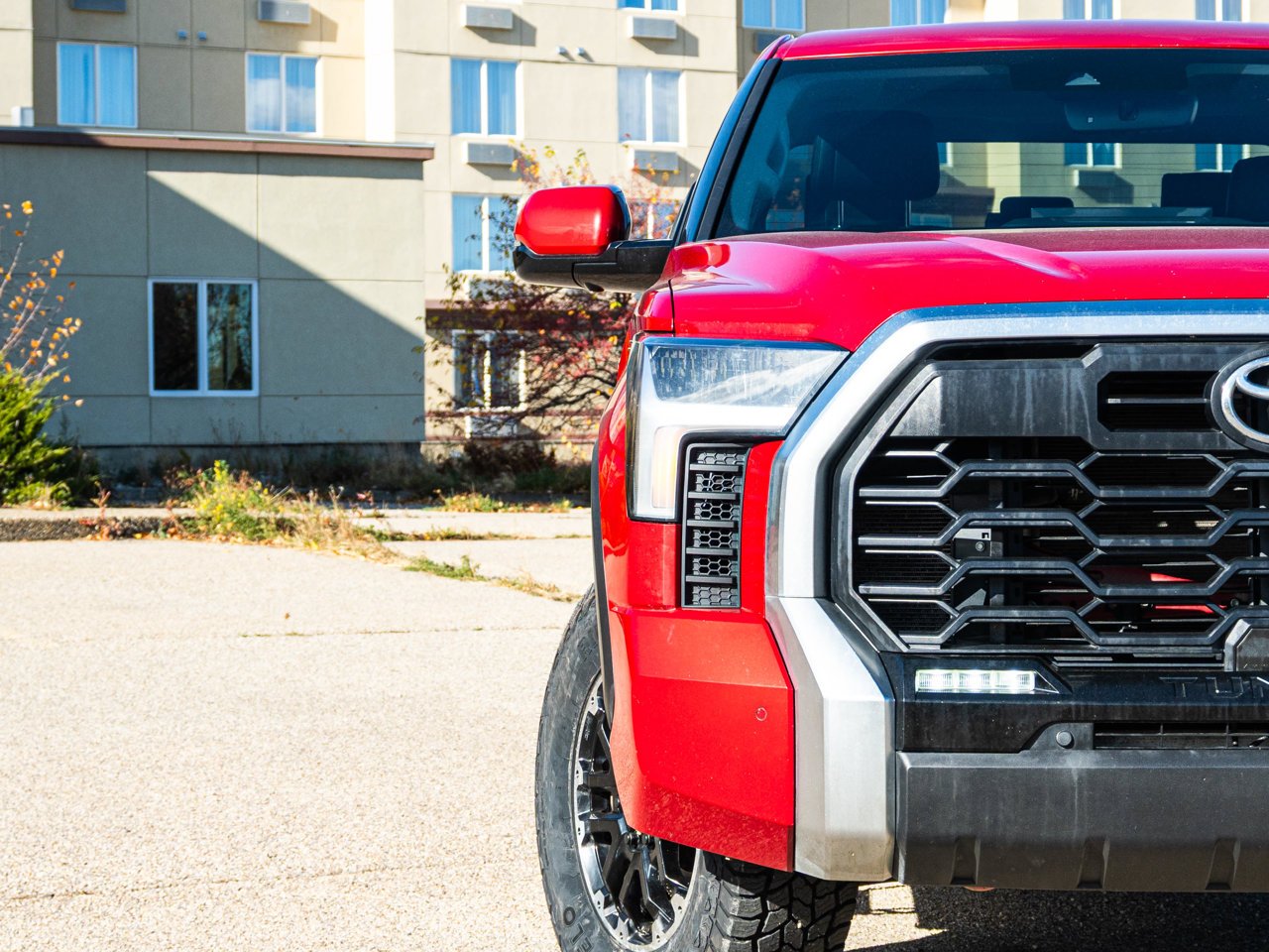 2022 Toyota Tundra 4x4 Crewmax Limited Long Bed Red Sherwood Park - photo #5