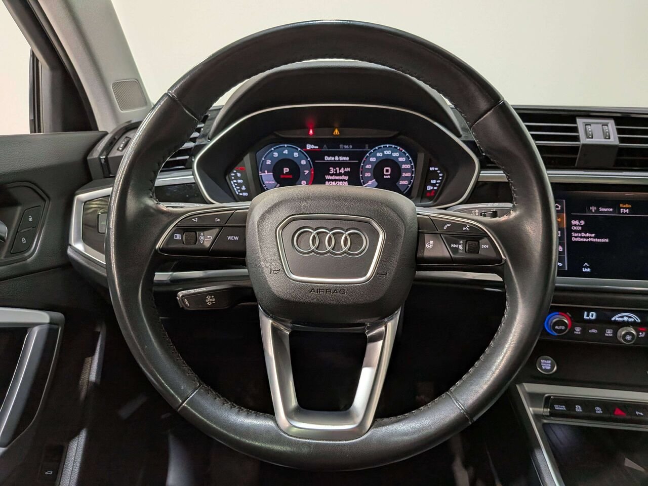 2020 Audi Q3 Progressiv 45 TFSI quattro White Val-David - photo #14