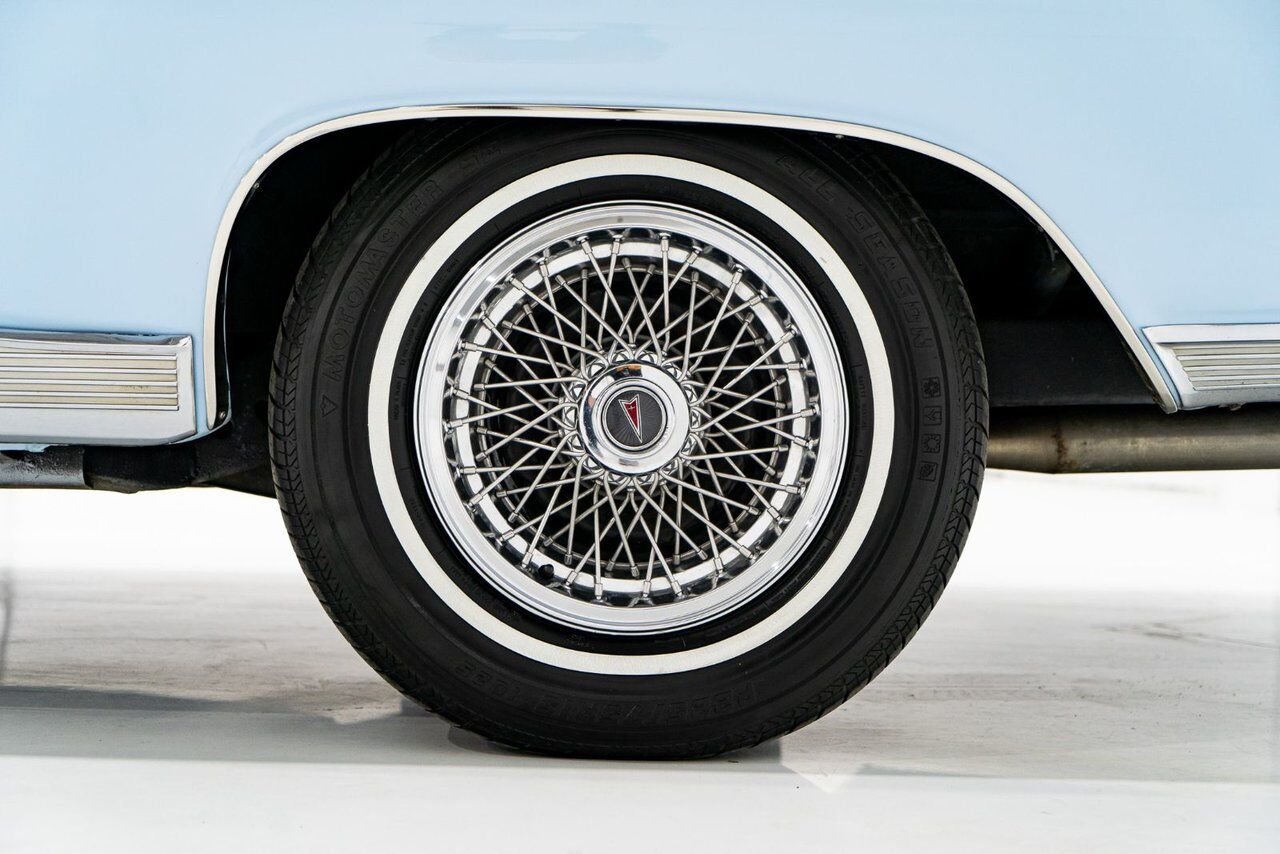 Pontiac Bonneville **PRICE IN USD** 1964 Bleu Montréal - photo #38