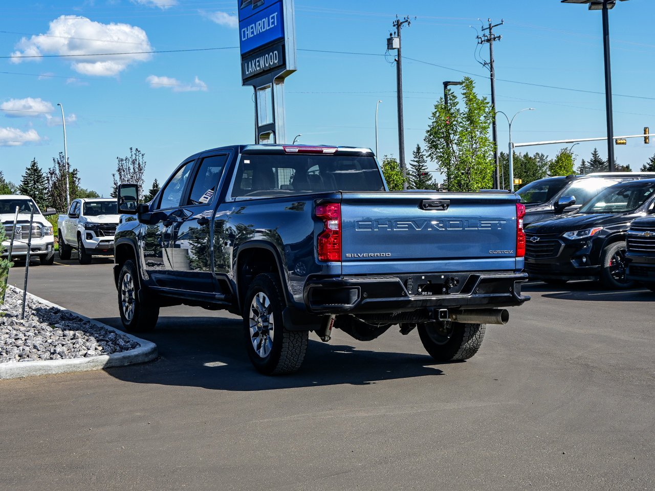 2026 Chevrolet Silverado 2500HD 4WD Crew Cab 159 Custom Blue Sherwood Park - photo #10