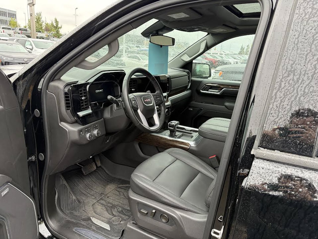 2026 GMC Sierra 1500 4WD Crew Cab 147 Elevation Black Sherwood Park - photo #6