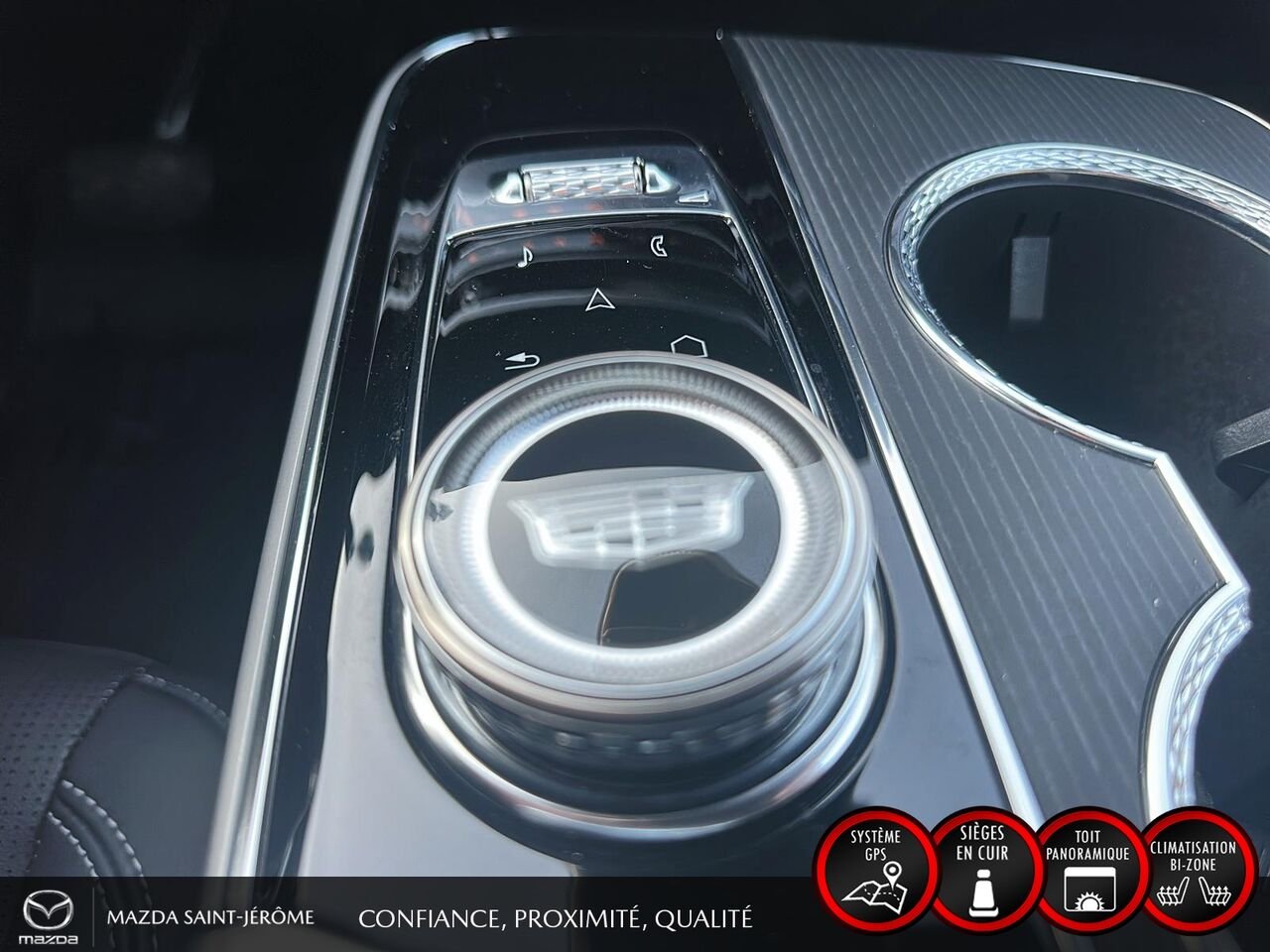 2025 Cadillac LYRIQ Black Sainte-Agathe-des-Monts - photo #26