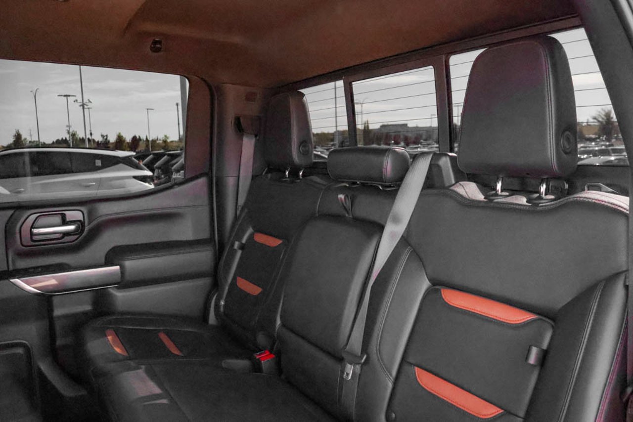 2022 GMC Sierra 1500 Limited 4WD Crew Cab 147 AT4 Black Sherwood Park - photo #32