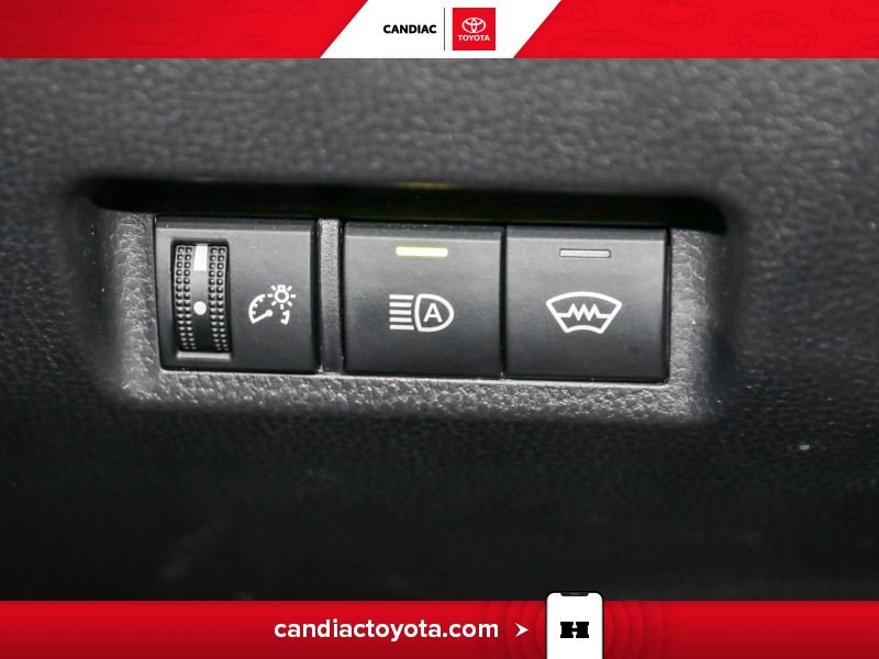2025 Toyota Rav 4 Silver Blainville - photo #18