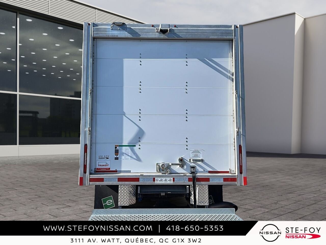 2025 Chevrolet Fourgonnette commerciale tronquée Express White Ste-Foy - photo #2