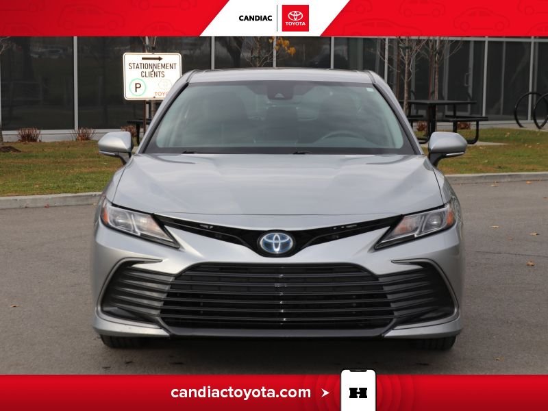 2022 Toyota Camry Silver Saint-Eustache - photo #2
