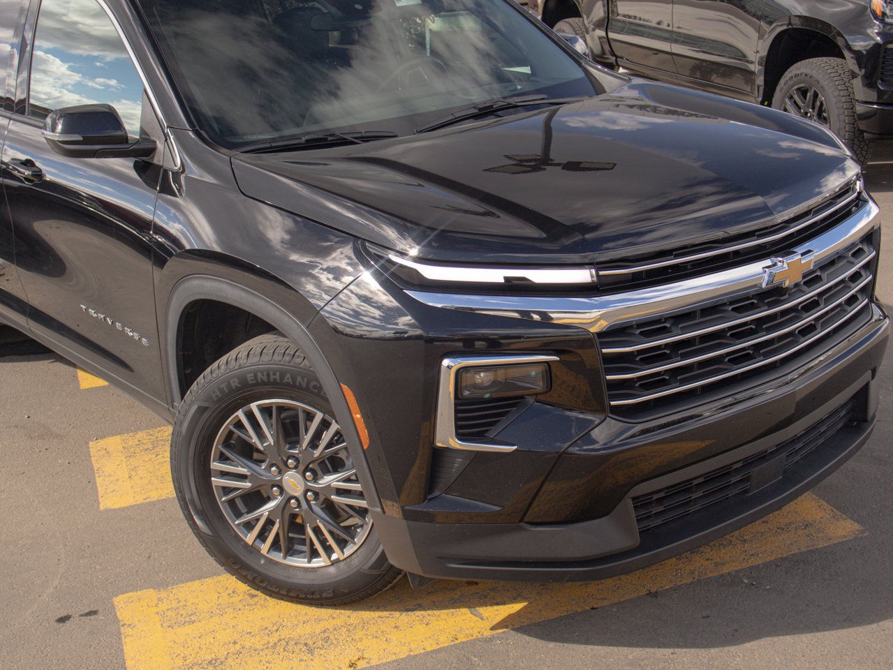 2026 Chevrolet Traverse AWD 4dr LT Black Sherwood Park - photo #15